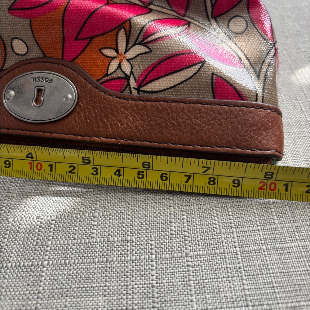 Fossil Pouch - Picture 5 of 6